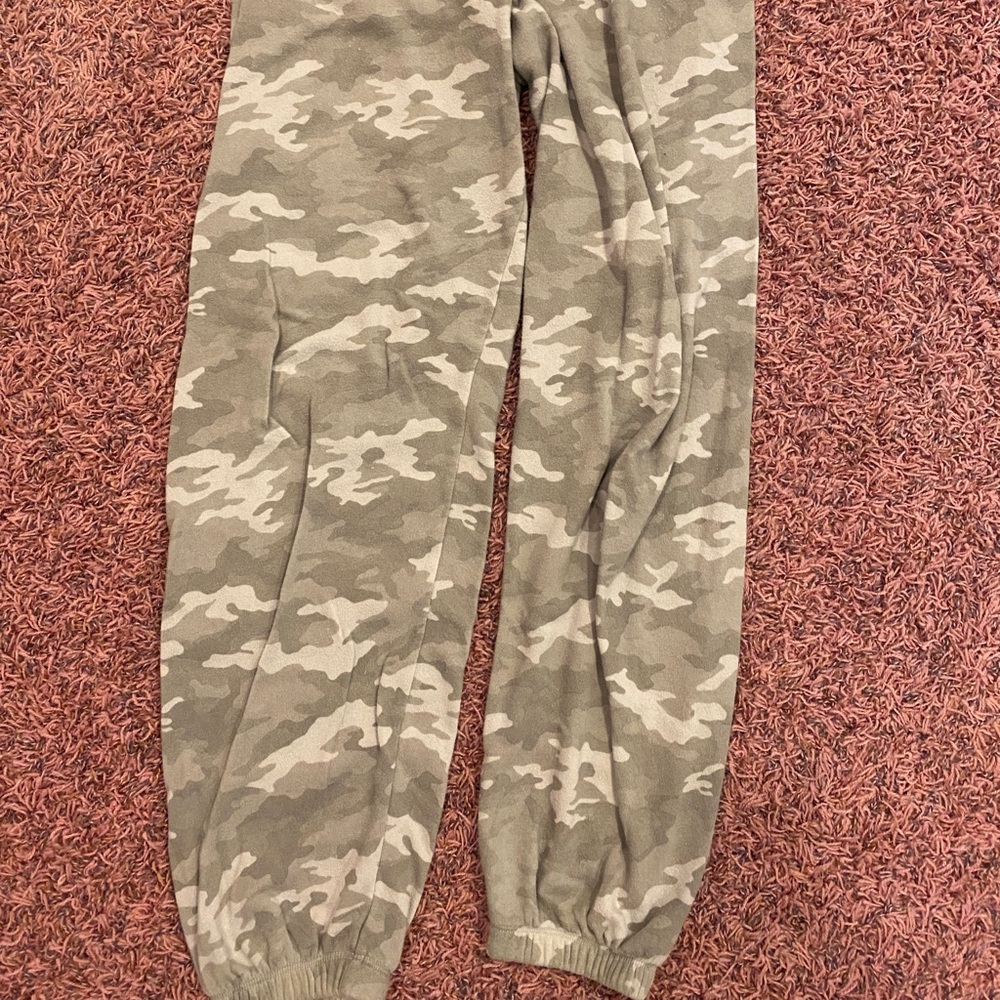 LLD Sweatpants - Picture 2 of 5
